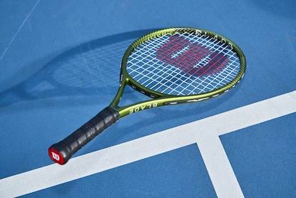 Detská tenisová raketa Wilson  Blade Feel Comp Jr 25