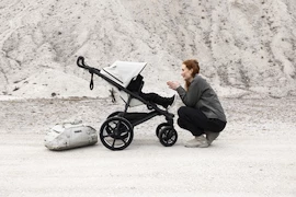 Mestský kočík Thule Urban Glide 4-wheel + Korbička Bassinet SET 4v1