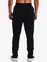 Pánske nohavice Under Armour  Accelerate Jogger-BLK