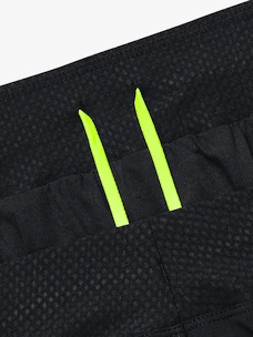 Pánske šortky Under Armour  LIGHTER THAN AIR SHORT-BLK