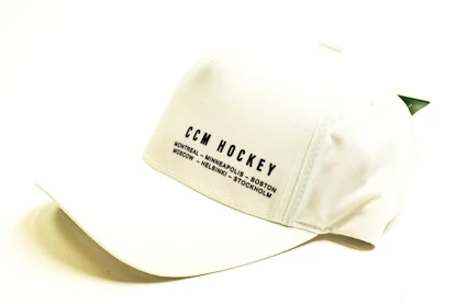 Šiltovka CCM Nostalgia Low Profile Adjustable Cap White Senior