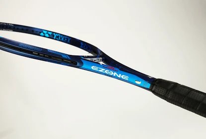 Tenisová raketa Yonex EZONE