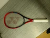 Vyskúšané -  Tenisová raketa Yonex Vcore 100L Scarlet  L3